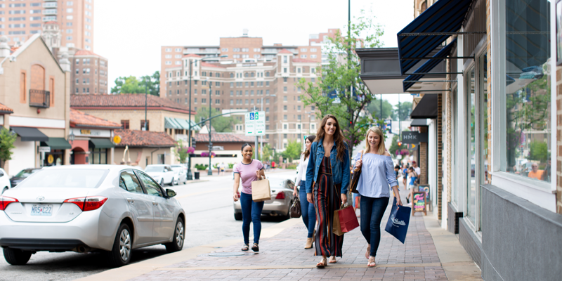 country club plaza, shopping, couple